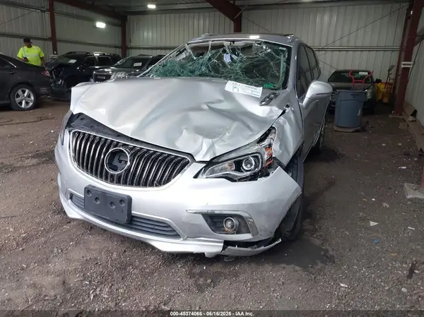 LRBFXBSA1HD039576 2017 BUICK ENVISION - Image 2