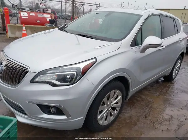 LRBFXBSA5HD112917 2017 BUICK ENVISION - Image 2