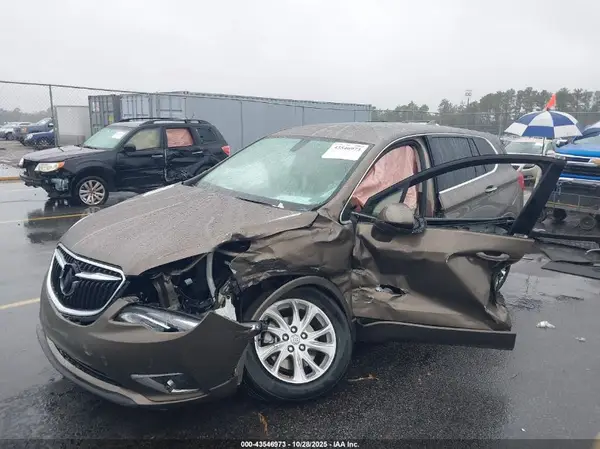 LRBFXBSA5KD105229 2019 BUICK ENVISION - Image 2