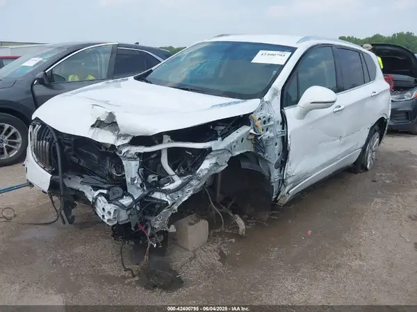 LRBFXBSA8HD114046 2017 BUICK ENVISION - Image 2