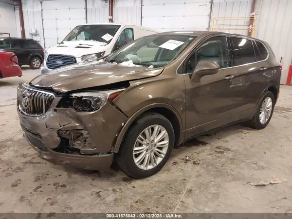 LRBFXBSA9JD028797 2018 BUICK ENVISION - Image 2