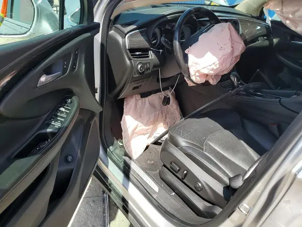 LRBFXBSAXHD008147 2017 BUICK ENVISION - Image 8