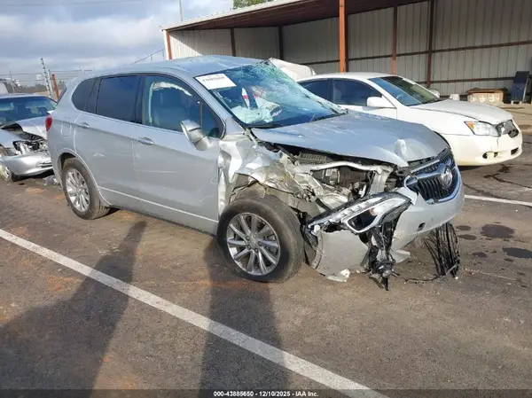 LRBFXCSA0KD033054 2019 BUICK ENVISION - Image 1