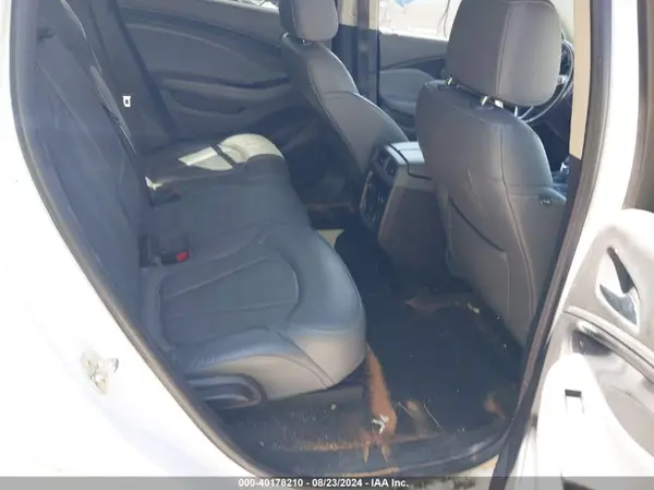 LRBFXCSA1KD015114 2019 BUICK ENVISION - Image 8