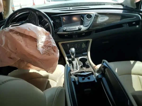 LRBFXCSA2KD034125 2019 BUICK ENVISION - Image 8