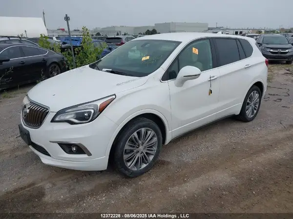 LRBFXCSA5JD017379 2018 BUICK ENVISION - Image 2