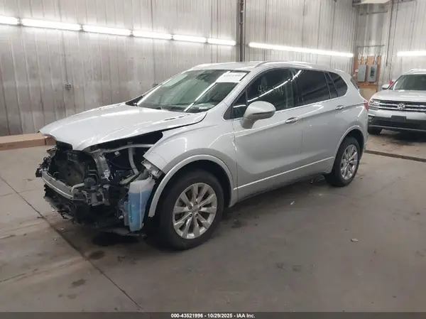 LRBFXDSA0HD144587 2017 BUICK ENVISION - Image 2