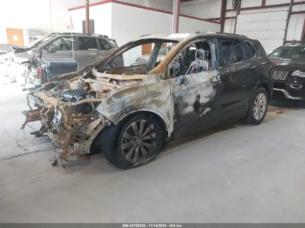 LRBFXDSA5HD075461 2017 BUICK ENVISION - Image 2