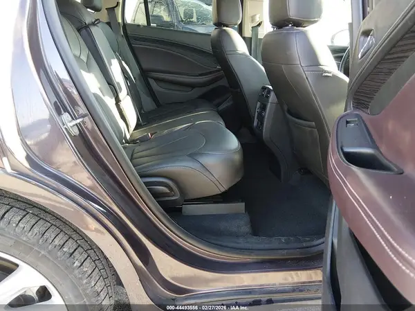 LRBFXESX0HD145572 2017 BUICK ENVISION - Image 8