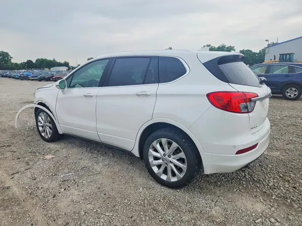LRBFXESX9HD085937 2017 BUICK ENVISION - Image 2