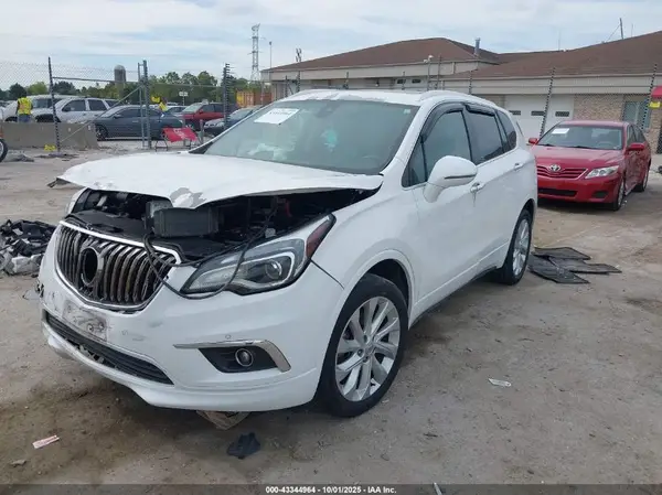 LRBFXESXXHD018473 2017 BUICK ENVISION - Image 2