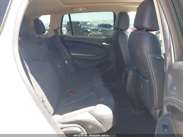 LRBFXESXXHD023866 2017 BUICK ENVISION - Image 8