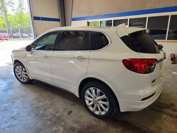 LRBFXFSX0HD065761 2017 BUICK ENVISION - Image 2