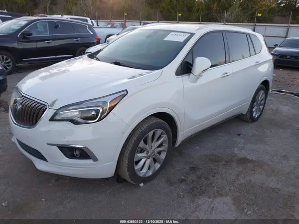 LRBFXFSX5HD241249 2017 BUICK ENVISION - Image 2
