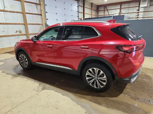 LRBFZKE41SD043568 2025 BUICK ENVISION - Image 2
