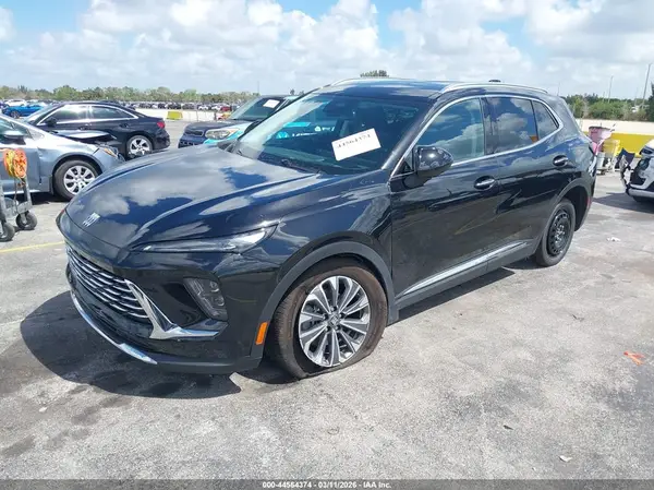 LRBFZKE42SD072724 2025 BUICK ENVISION - Image 2
