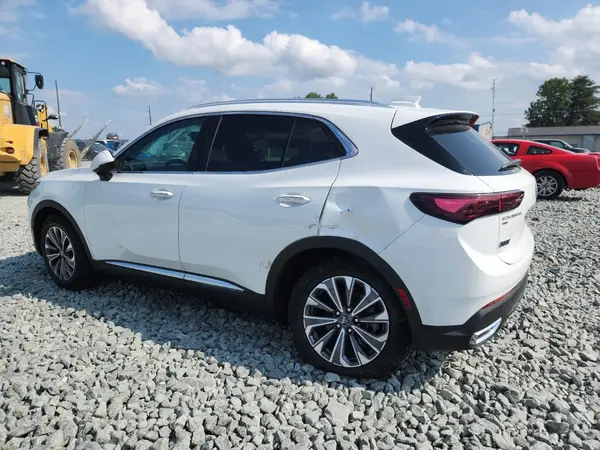 LRBFZKE44SD019457 2025 BUICK ENVISION - Image 2