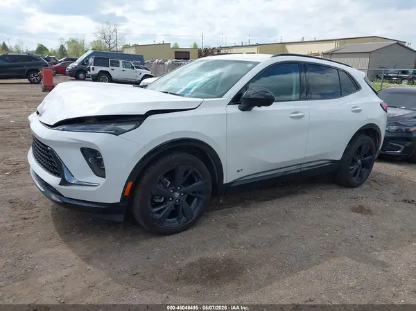 LRBFZLE42SD005658 2025 BUICK ENVISION - Image 2