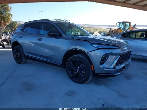 LRBFZLE43SD080398 2025 BUICK ENVISION - Image 1