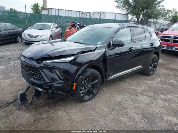 LRBFZLE45SD006223 2025 BUICK ENVISION - Image 2