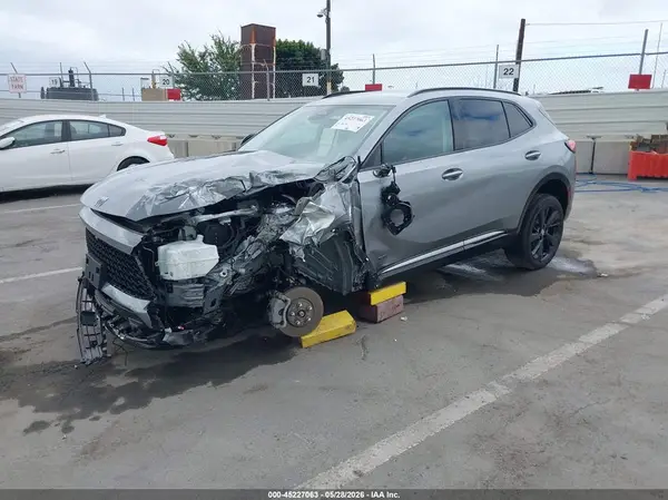 LRBFZLE46SD047704 2025 BUICK ENVISION - Image 2