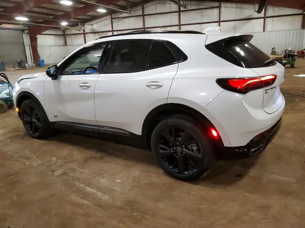 LRBFZLE47SD033343 2025 BUICK ENVISION - Image 2