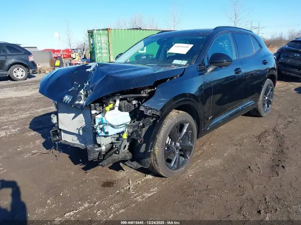 LRBFZLE49SD007133 2025 BUICK ENVISION - Image 2