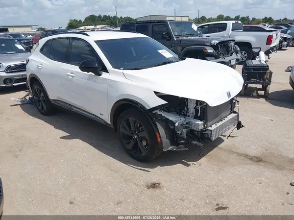 LRBFZLE49SD031951 2025 BUICK ENVISION - Image 1