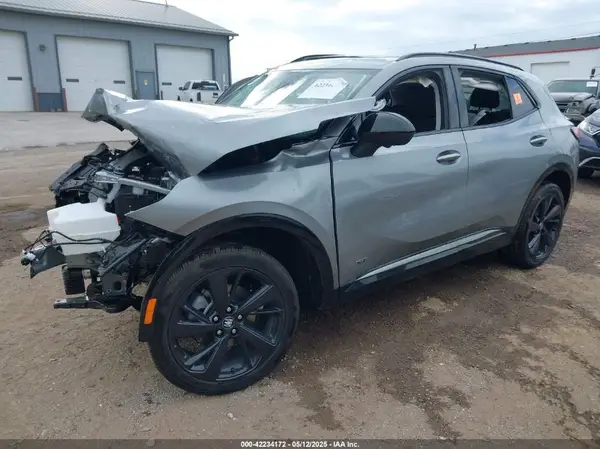 LRBFZLE4XSD004211 2025 BUICK ENVISION - Image 2