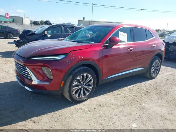LRBFZME40RD049495 2024 BUICK ENVISION - Image 2