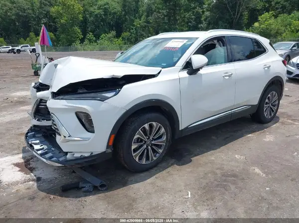 LRBFZME40RD067009 2024 BUICK ENVISION - Image 2