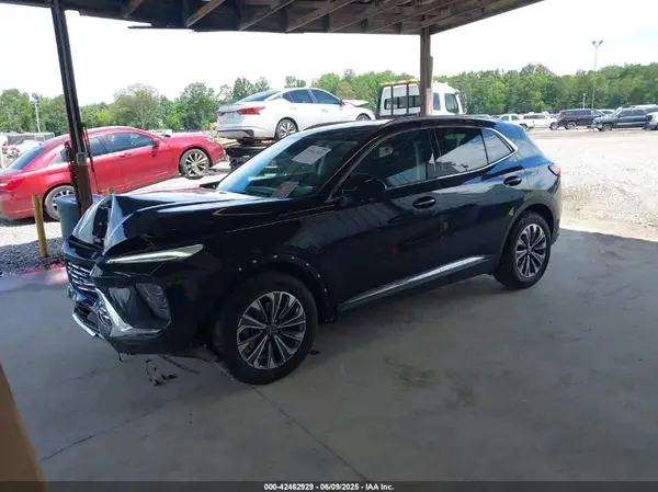 LRBFZME41RD063907 2024 BUICK ENVISION - Image 2