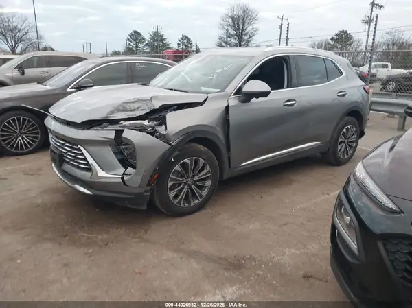 LRBFZME41RD067276 2024 BUICK ENVISION - Image 2