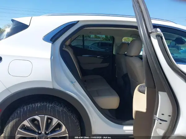 LRBFZME42RD066900 2024 BUICK ENVISION - Image 8