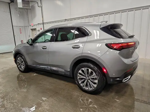 LRBFZME42RD067481 2024 BUICK ENVISION - Image 2