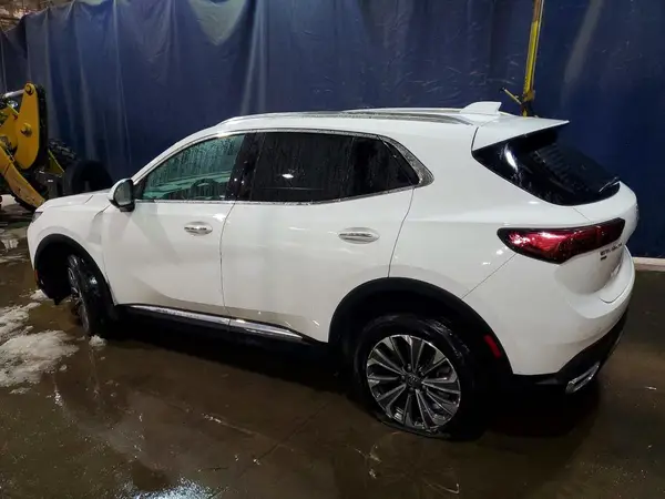 LRBFZME43RD043142 2024 BUICK ENVISION - Image 2