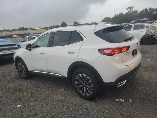 LRBFZME44RD013275 2024 BUICK ENVISION - Image 2