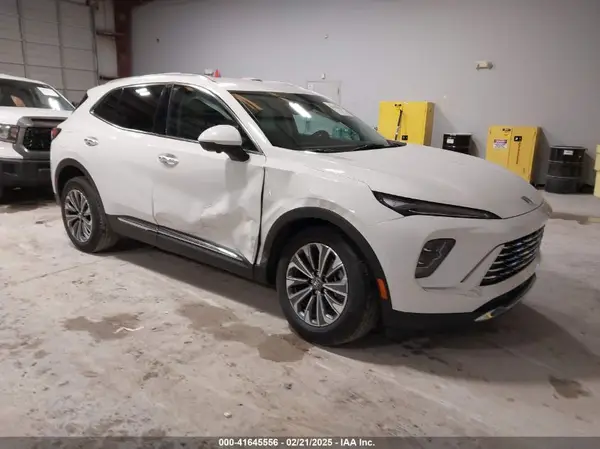 LRBFZME44RD015401 2024 BUICK ENVISION - Image 1