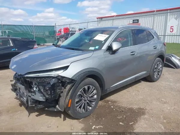 LRBFZME44RD072472 2024 BUICK ENVISION - Image 2