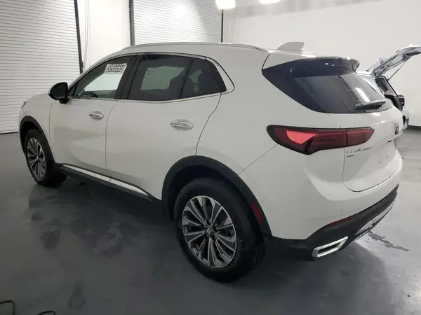 LRBFZME45RD052506 2024 BUICK ENVISION - Image 2