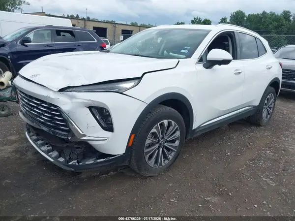 LRBFZME45RD066521 2024 BUICK ENVISION - Image 2