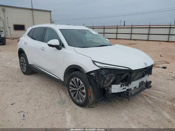 LRBFZME47RD064186 2024 BUICK ENVISION - Image 1