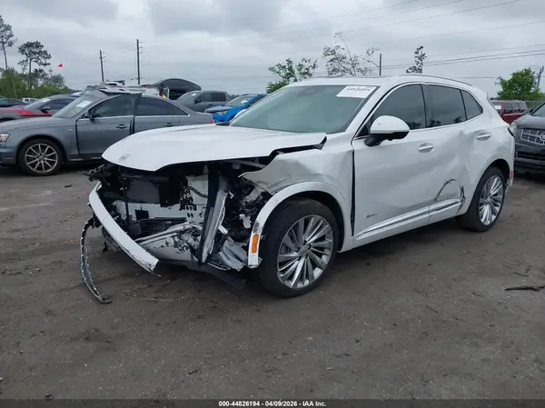 LRBFZME48SD038315 2025 BUICK ENVISION - Image 2