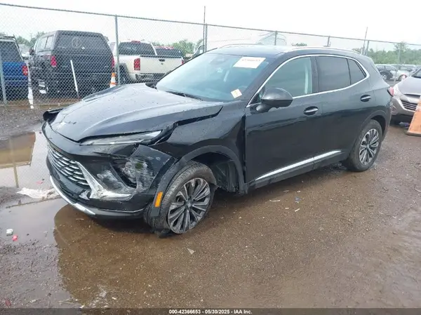 LRBFZME49RD023302 2024 BUICK ENVISION - Image 2