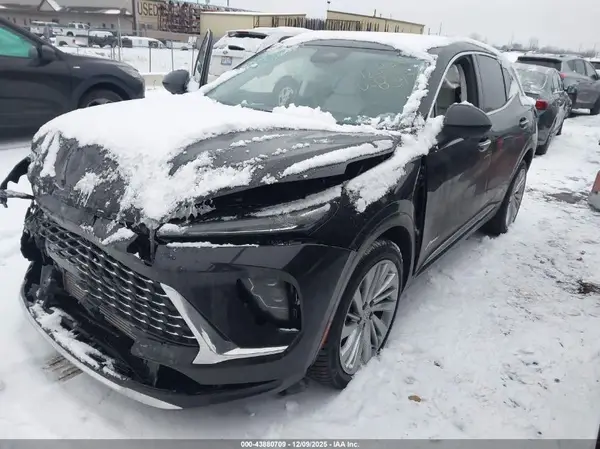 LRBFZME49SD018347 2025 BUICK ENVISION - Image 2