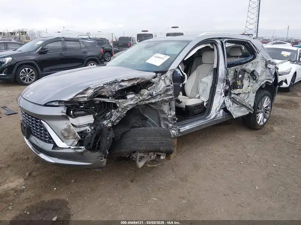 LRBFZME49SD038436 2025 BUICK ENVISION - Image 2