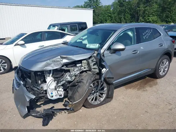 LRBFZMR40PD015449 2023 BUICK ENVISION - Image 2