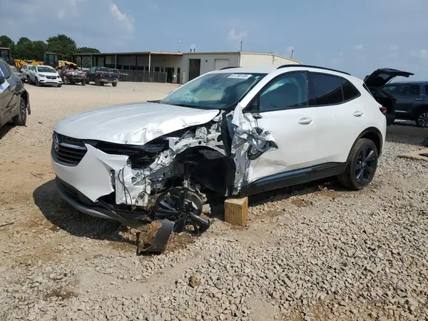 LRBFZMR40PD174973 2023 BUICK ENVISION - Image 1