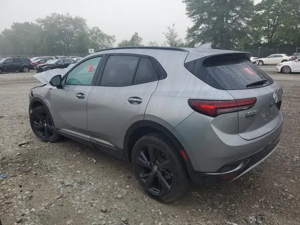 LRBFZMR40PD194530 2023 BUICK ENVISION - Image 2