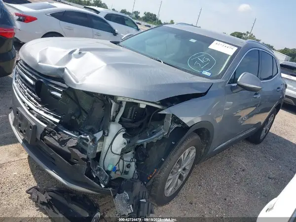 LRBFZMR40PD220799 2023 BUICK ENVISION - Image 2